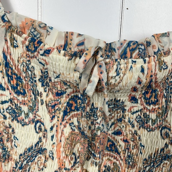 Flying Tomato Womens Top M Cream Blue Gold Smocked Bodice Off-Shoulder Smocked - Picture 3 of 12